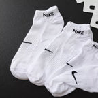 MEIA SOQUETE NIKE - 3 PARES - CORES VARIADAS